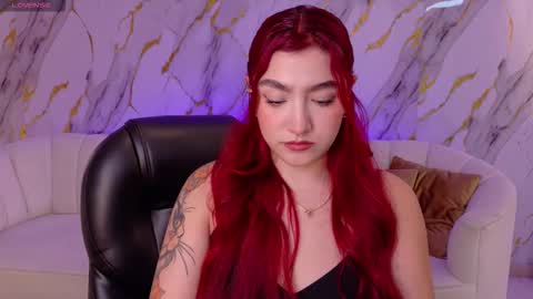 Violett Castel online show from 12.20.25