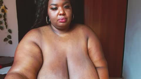 Snapshot of violette_plus chatting on 12.15.24 Call me valeria online show from 12.15.24