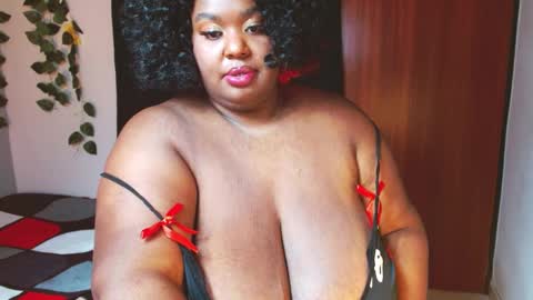 Snapshot of violette_plus chatting on 12.27.24 Call me valeria online show from 12.27.24