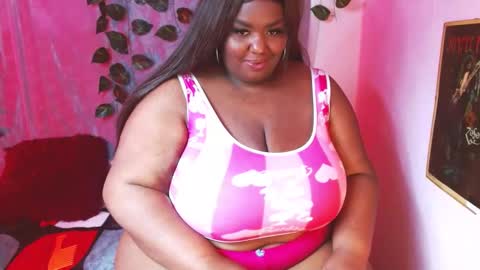Snapshot of violette_plus chatting on 02.28.25 Call me valeria online show from 02.28.25