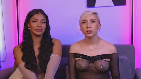 Snapshot of violettgrey_ chatting on 12.24.24 Violet online show from 12.24.24