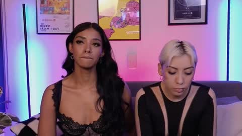 Violet online show from 10.11.25