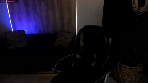 Violett  online show from 01.12.25