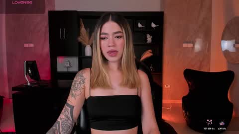 Violett  online show from 03.25.26