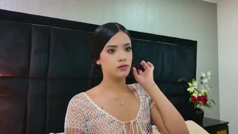 Snapshot of violettjhonson chatting on 01.12.26 ViolettJhonson online show from 01.12.26