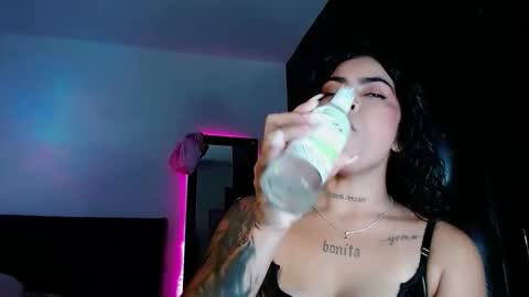  Violet  online show from 11.22.25