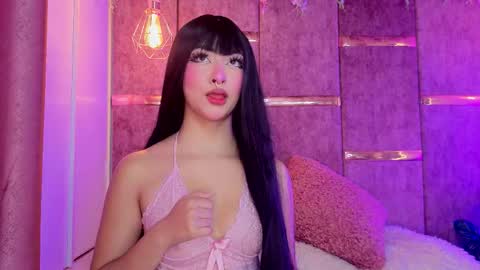 Snapshot of viollettebylyly chatting on 10.14.25 viollettebylyly online show from 10.14.25