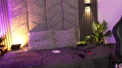 viollettebylyly online show from 02.07.26