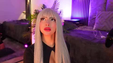 viollettebylyly online show from 02.25.26