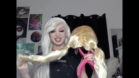 Snapshot of viperthedoll chatting on 04.07.26 Viper online show from 04.07.26