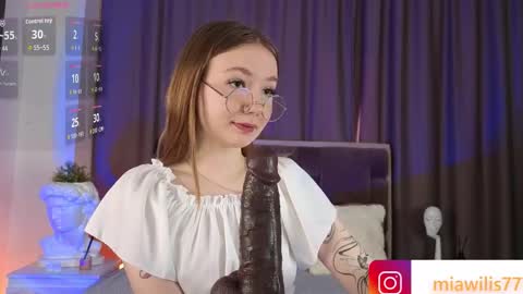 Snapshot of virg1nity_killer chatting on 09.27.25 Mia  dont forget to thumbs up me online show from 09.27.25