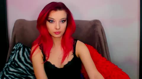 VirginLuna online show from 01.25.25