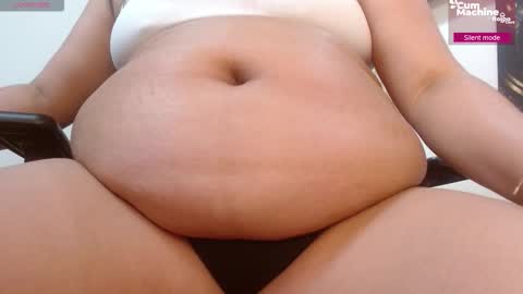 Snapshot of virtual_charm chatting on 10.10.25 Sofia online show from 10.10.25