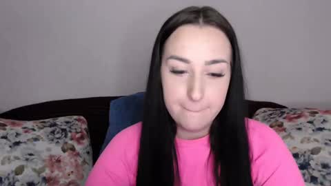 Snapshot of vitalina_freedom chatting on 01.04.25 Vitalina online show from 01.04.25