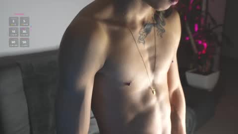 Snapshot of vito_benz chatting on 09.12.25 VITO BENZ online show from 09.12.25