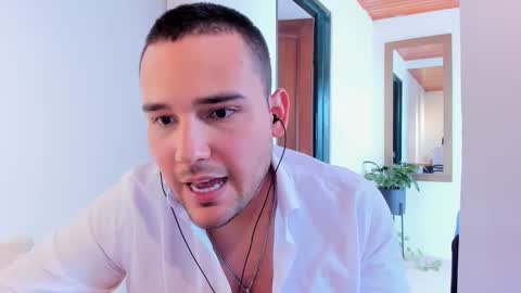 Snapshot of vito_ferrero chatting on 02.09.25 Vito Ferrer online show from 02.09.25