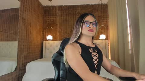 Snapshot of vitta_alfayed chatting on 12.03.24 VittaaaPlease help me with your thumbs up its important online show from 12.03.24