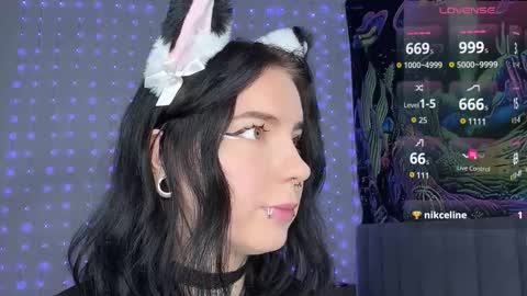 Vivi   online show from 11.28.25