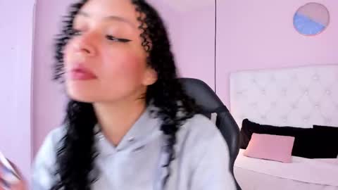 Vivi online show from 11.15.25