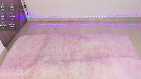 Vivi online show from 11.14.25