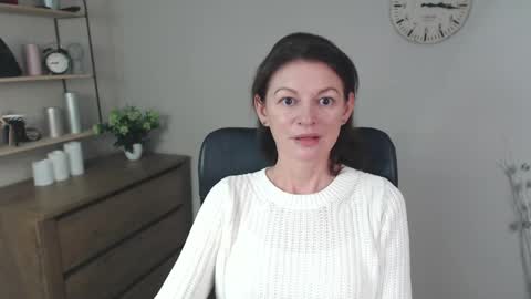 Vivian online show from 12.02.24