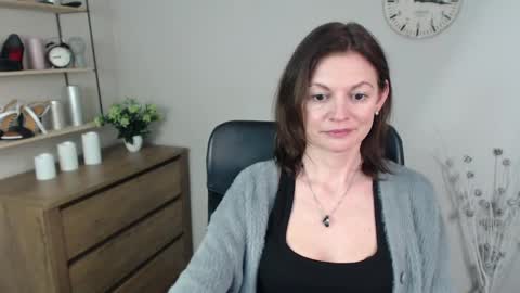 Vivian online show from 12.09.24