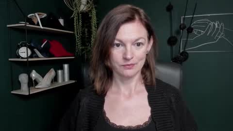 Vivian online show from 09.17.25