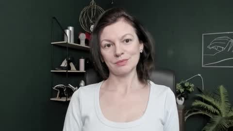 Vivian online show from 03.19.26