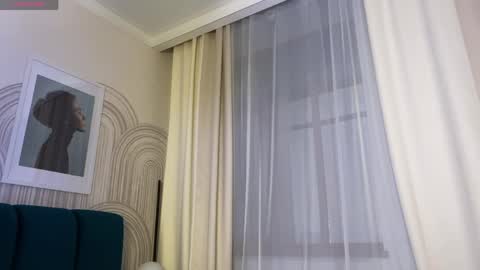 Vivian Evans online show from 03.28.26