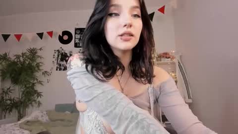 vivian_qwerty online show from 01.16.25