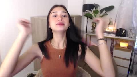 Vivian online show from 09.24.25