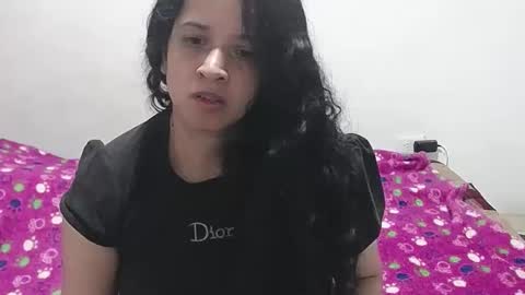 Snapshot of vivian_walt_ chatting on 12.19.24 melissa online show from 12.19.24
