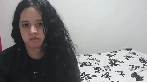 Snapshot of vivian_walt_ chatting on 12.30.24 melissa online show from 12.30.24