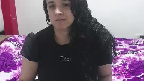 Snapshot of vivian_walt_ chatting on 01.03.25 melissa online show from 01.03.25