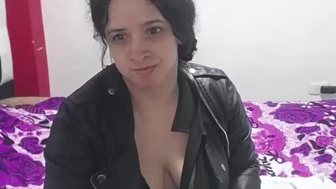 Snapshot of vivian_walt_ chatting on 01.26.25 melissa online show from 01.26.25