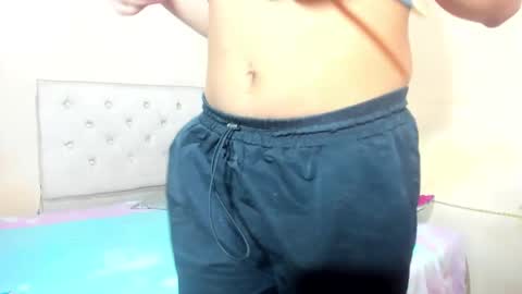 Snapshot of vivianalatin chatting on 03.11.25 instagram Viviana73215 online show from 03.11.25