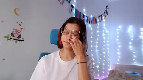 Victoria online show from 09.15.25