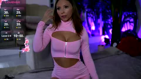 Vivi online show from 11.16.25