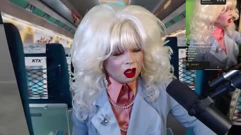 Snapshot of vivianfrost chatting on 09.09.25 VivianFrosty online show from 09.09.25