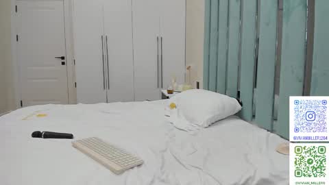 Vivian online show from 03.22.26