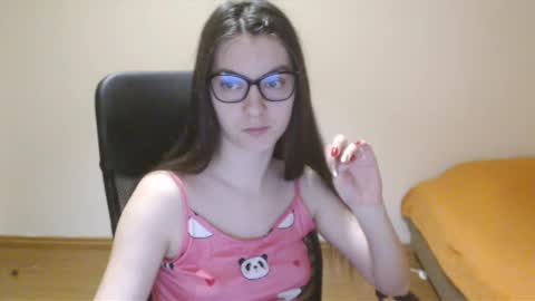 Vivian Gray online show from 02.03.25