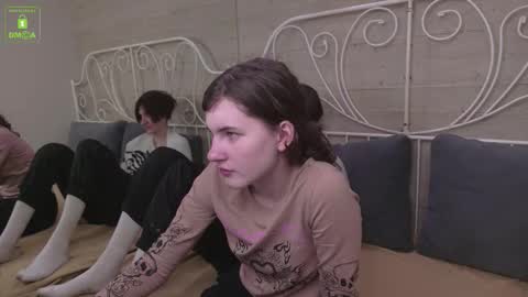 VIVIARAGENDY online show from 10.11.25