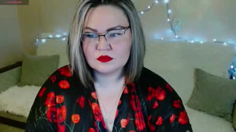 Vivien online show from 02.02.25