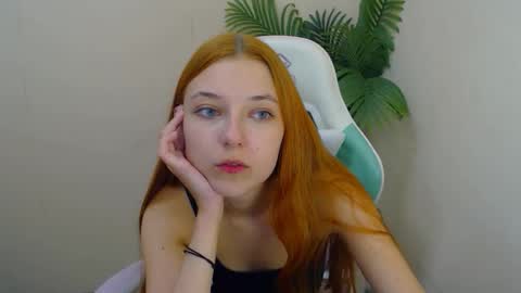 Vivien online show from 10.08.25