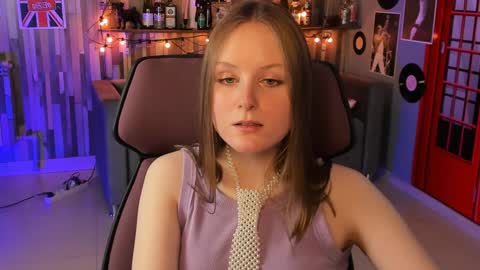 Snapshot of vivienleeigh chatting on 12.05.24 Vivien online show from 12.05.24