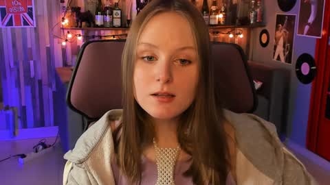 Snapshot of vivienleeigh chatting on 12.05.24 Vivien online show from 12.05.24