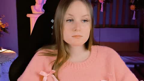 Snapshot of vivienleeigh chatting on 01.24.25 Vivien online show from 01.24.25