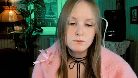 Snapshot of vivienleeigh chatting on 01.26.25 Vivien online show from 01.26.25