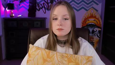 Snapshot of vivienleeigh chatting on 03.02.25 Vivien online show from 03.02.25