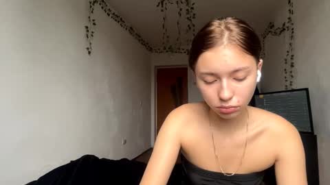 Vivi online show from 11.10.25